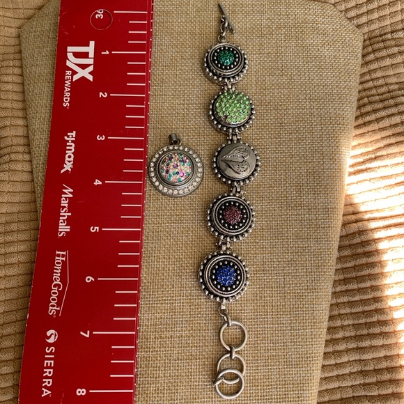 Ginger Snap style bracelet and pendant. Interchangeable pieces. - Picture 7 of 7